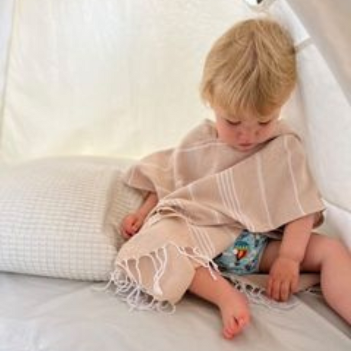 Luxury Hooded Towel for Mini Me: Comfortable and stylish poncho towel for kids, crafted from premium organic Turkish cotton, measuring 60cm wide and 50cm high for ages 1-4 years.