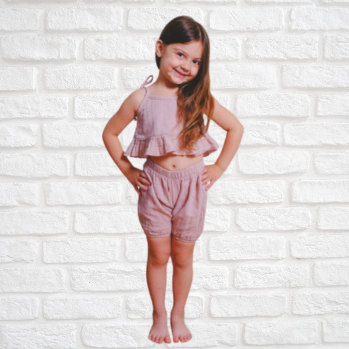 Comfortable elastic waistband shorts for toddlers