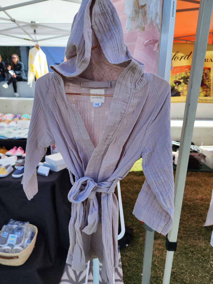 Soft and cozy beige kids robe, ideal for ages 1-6 with high absorbency and comfort
